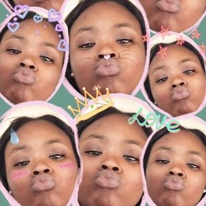 Meet your Posher, Lashea